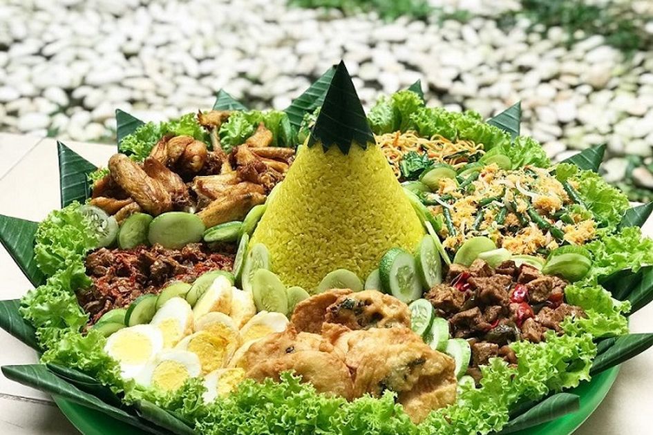 Nasi Tumpeng